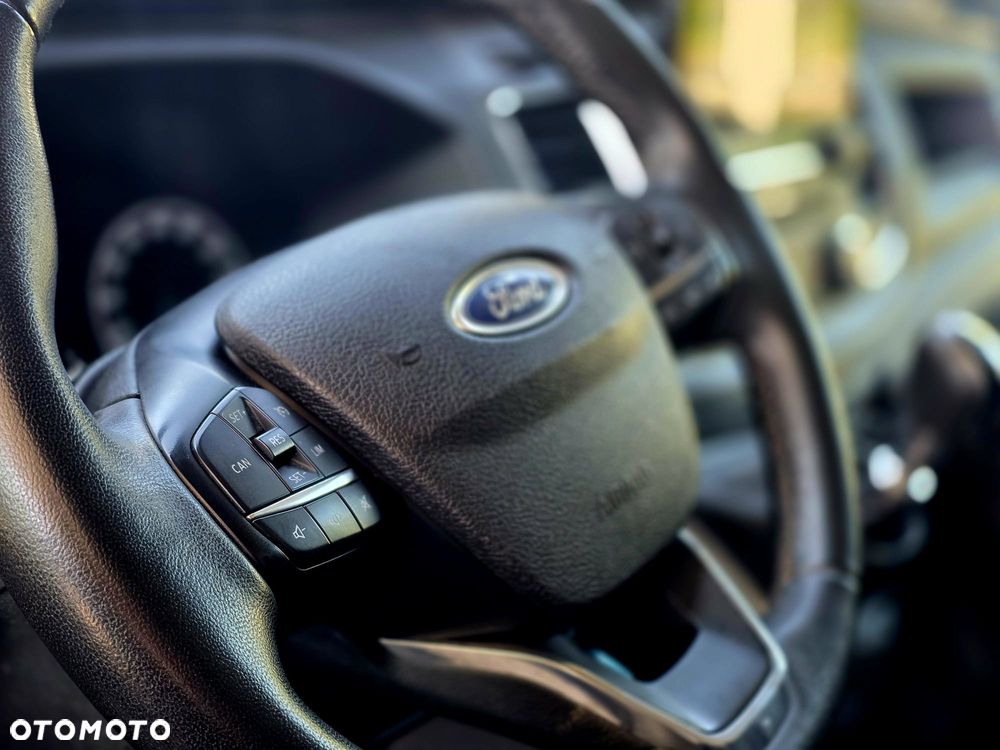 Ford Transit - 27