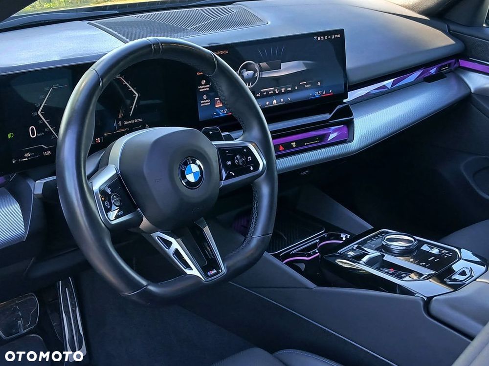 BMW Seria 5 520d xDrive - 25