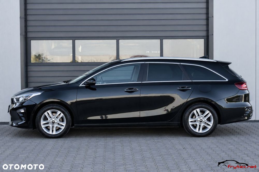 Kia Ceed - 8