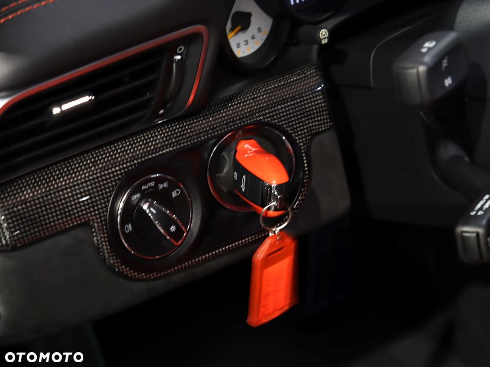 Porsche 911 GT3 RS - 24
