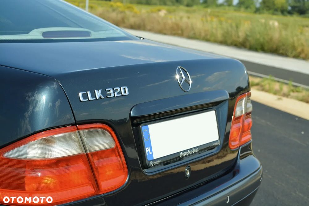 Mercedes-Benz CLK - 13