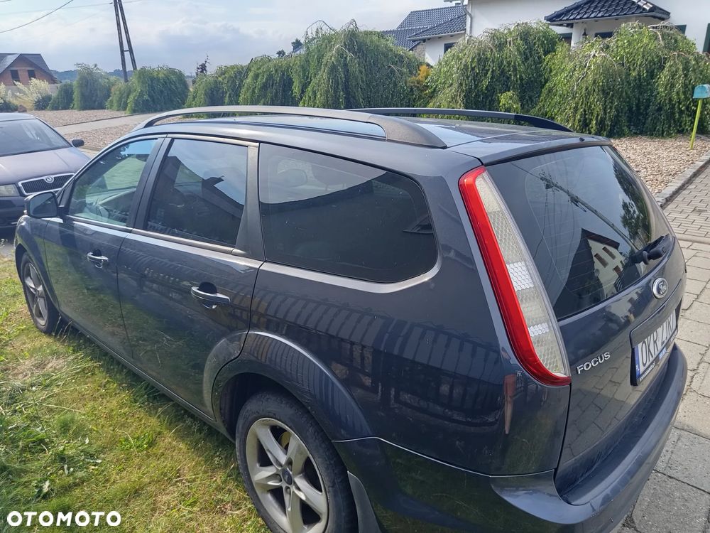Ford Focus 1.8 TDCi Ambiente - 3