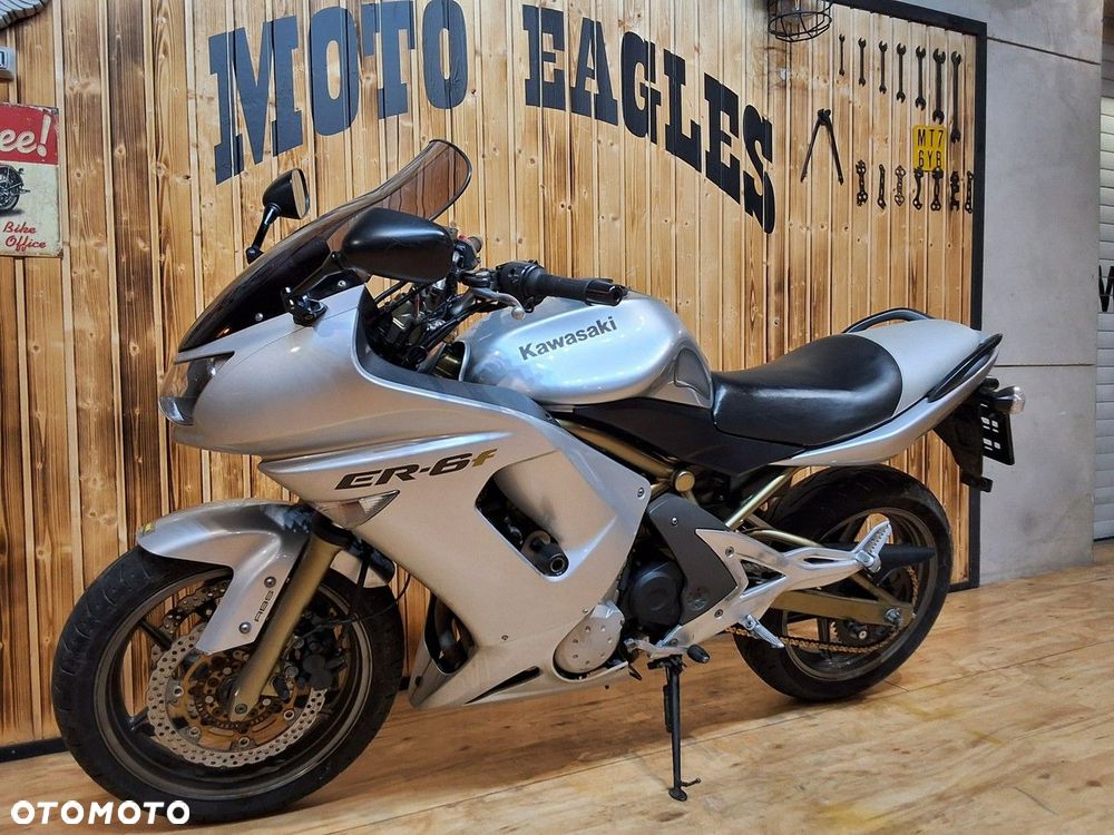 Kawasaki ER - 16