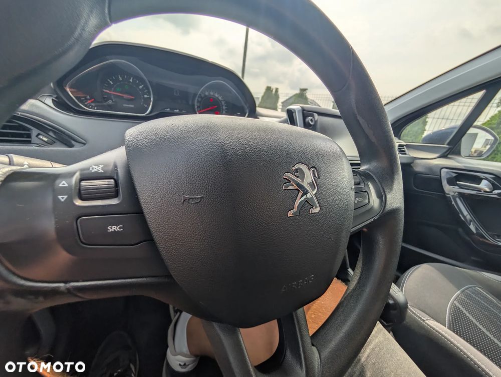 Peugeot 208 82 VTI Active - 16