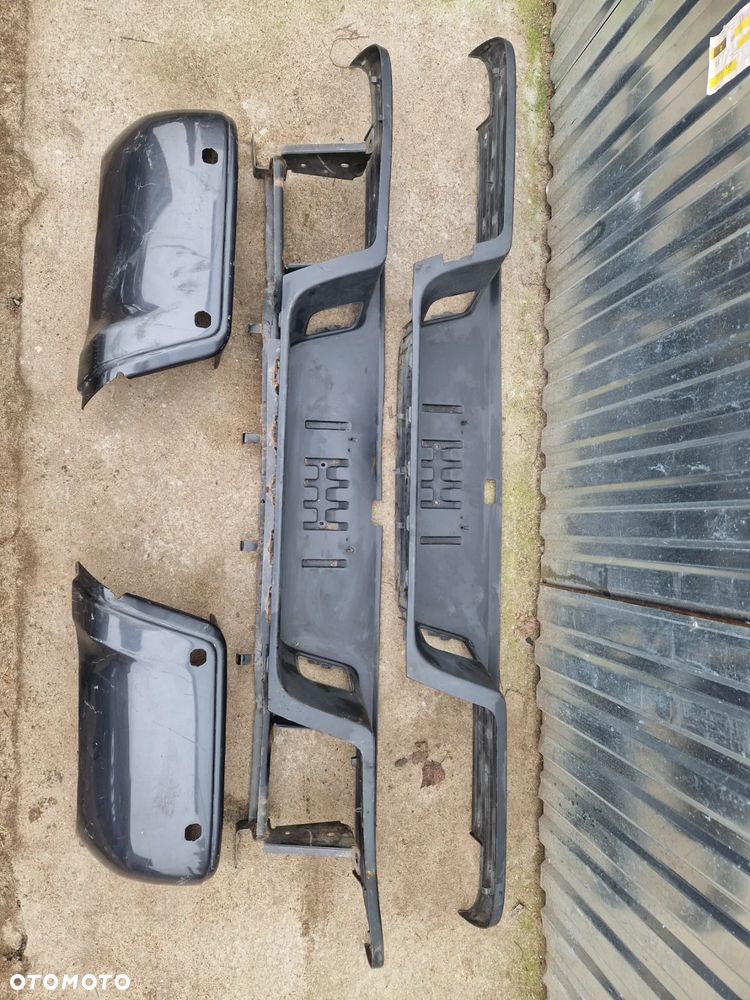 Ford Ranger IV Zderzak Tył Tylny stopień - 5