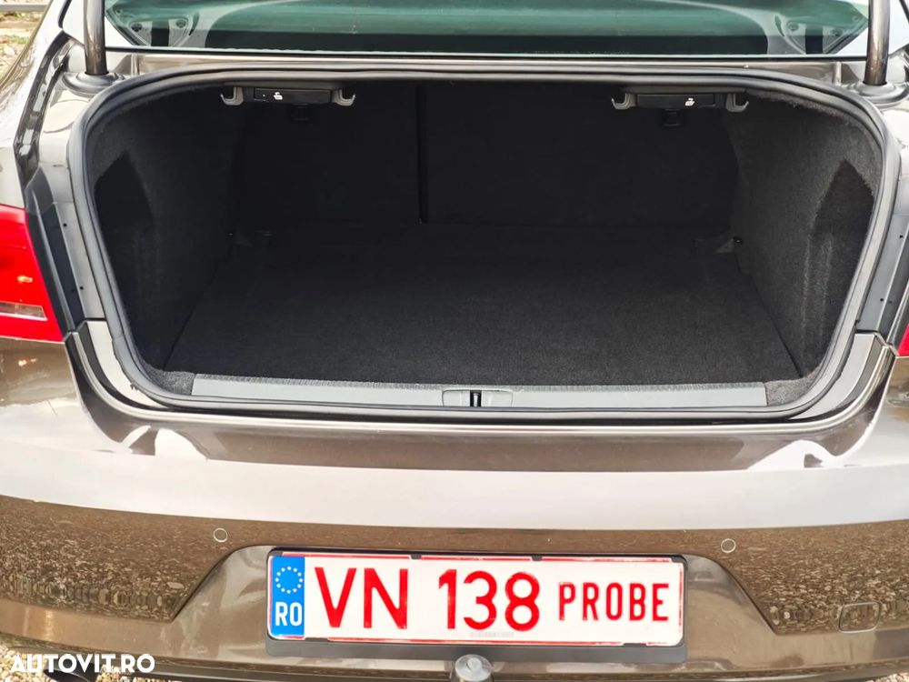 Volkswagen Passat Variant 1.6 TDI BlueMotion Technology Trendline - 5