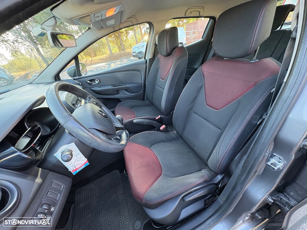 Renault Clio 1.2 16V Confort - 9