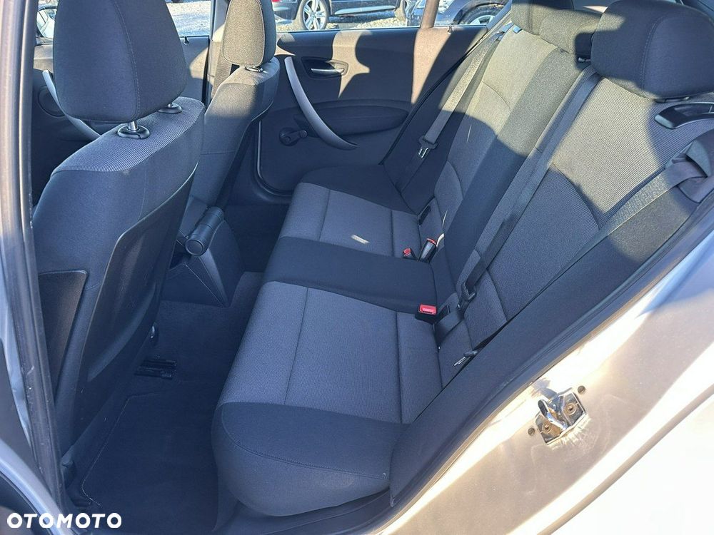 BMW Seria 1 116i - 18