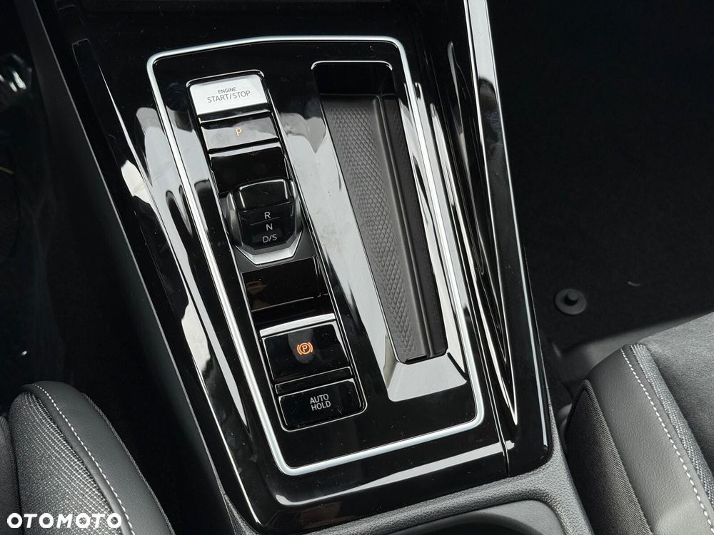 Volkswagen Golf - 14