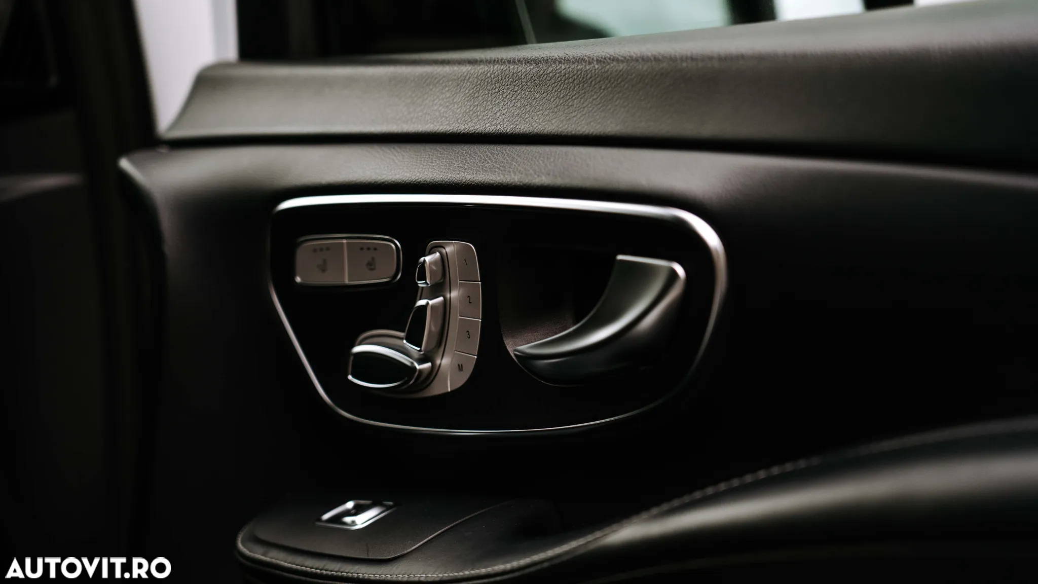 Mercedes-Benz V 250 d lang 7G-TRONIC Avantgarde Night Edition - 12