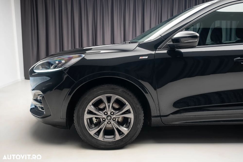 Ford Kuga 2.5 Duratec FHEV ST-LINE - 32