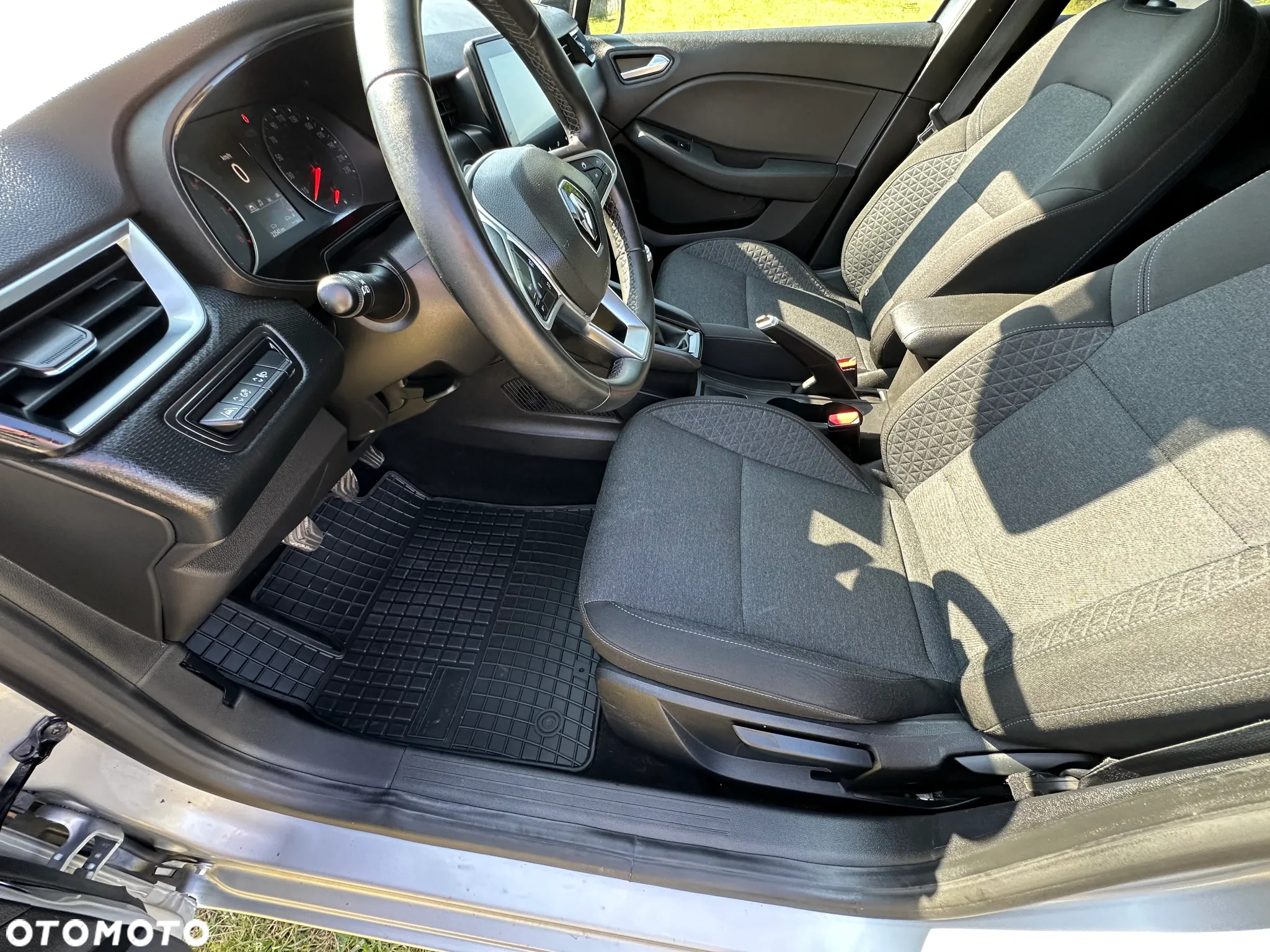 Renault Clio - 12
