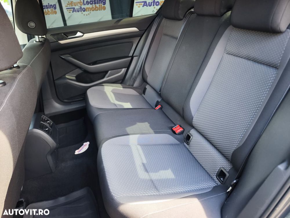 Volkswagen Passat 2.0 TDI DSG Comfortline - 14