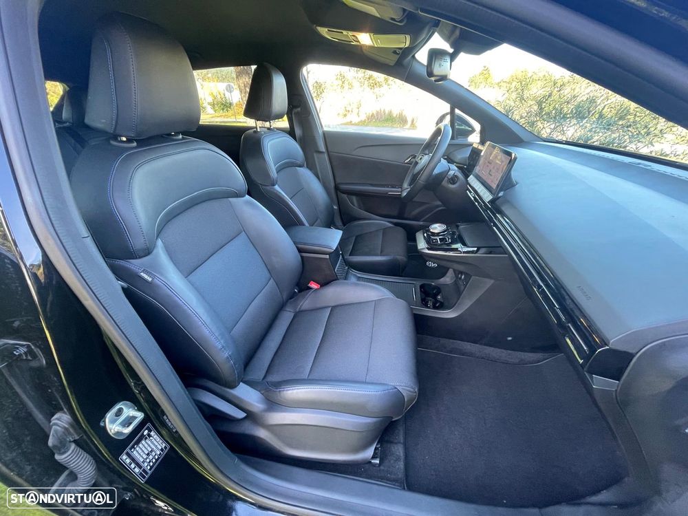 MG MG4 64 kWh Luxury - 39