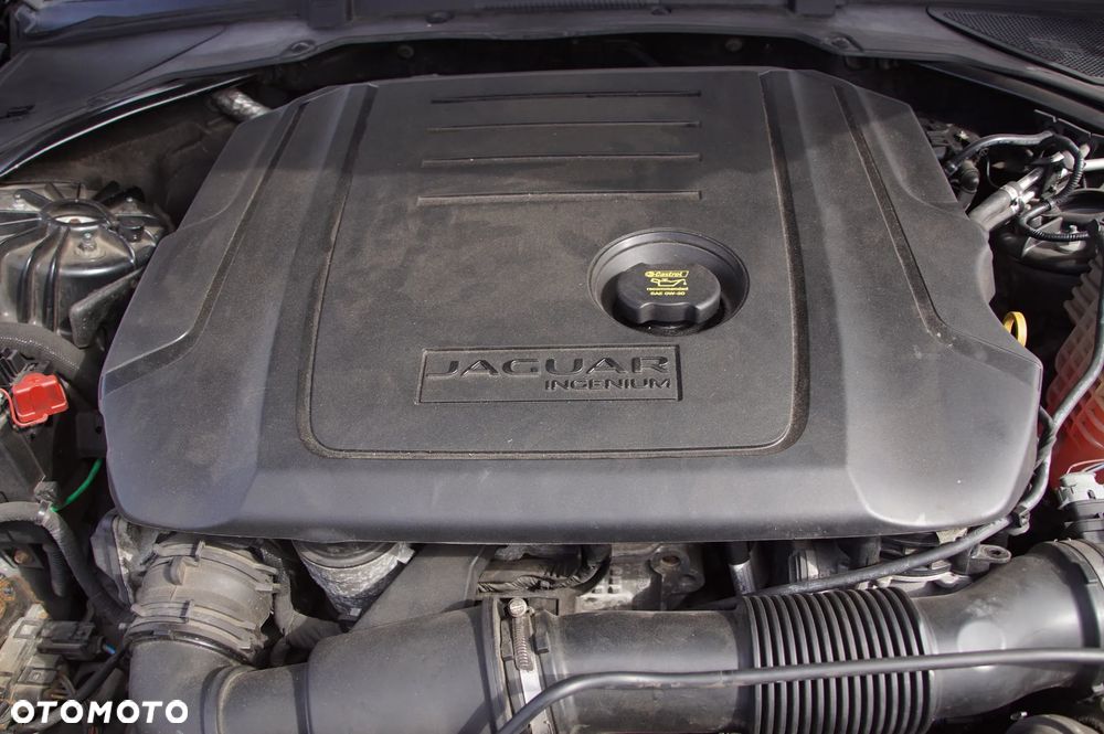 Auto na części 692106889 Jaguar XF X260 2017 2.0 d aj200 204DTA 180 km skrzynia ZF 8HP45 Santorini Black drzwi prawe błotnik lampa grill silnik skrzynia biegów klapa fotele lampy dpf  szyba lusterko deska wybierak pokrętło selektor skup aut - 15