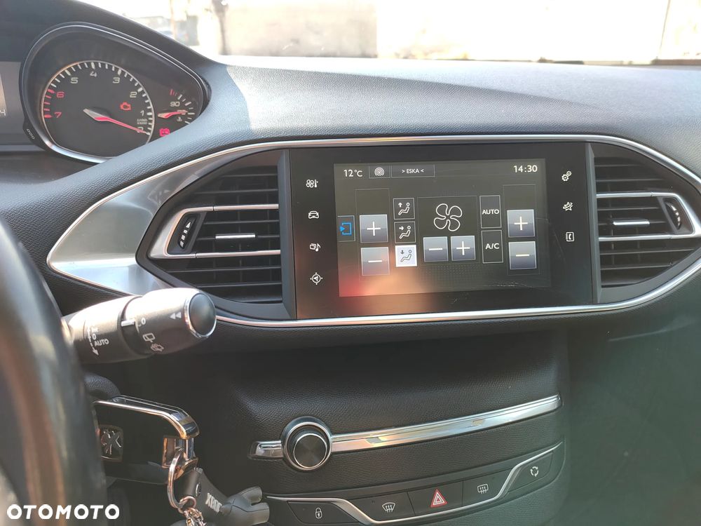 Peugeot 308 1.6 THP Allure - 12