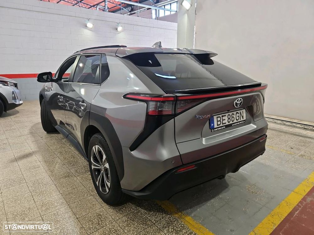 Toyota bZ4X 71,4 kWh Premium - 3