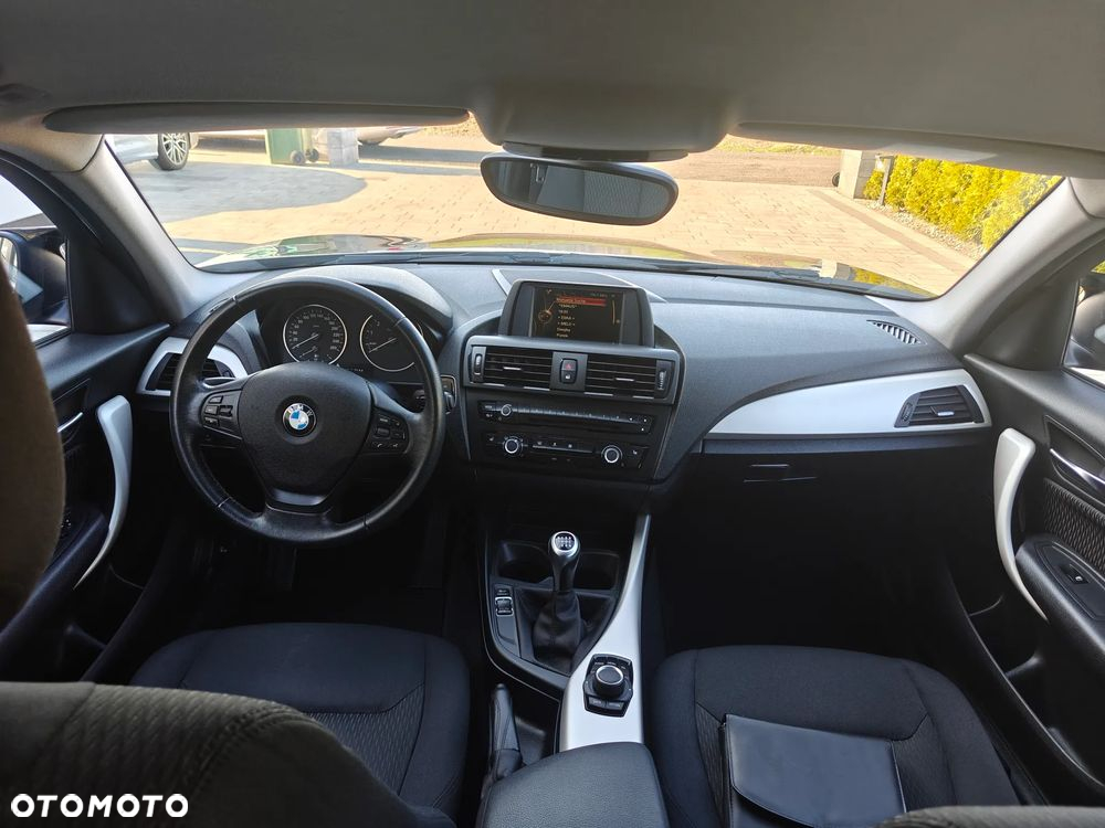 BMW Seria 1 116i - 10