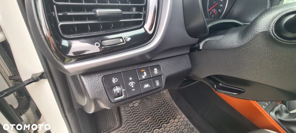Kia Stonic 1.6 CRDi L - 2