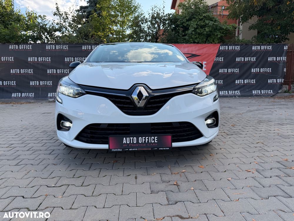Renault Clio 2023 photo 2