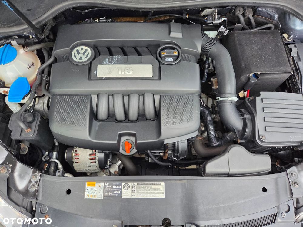Volkswagen Golf 1.6 Team - 33