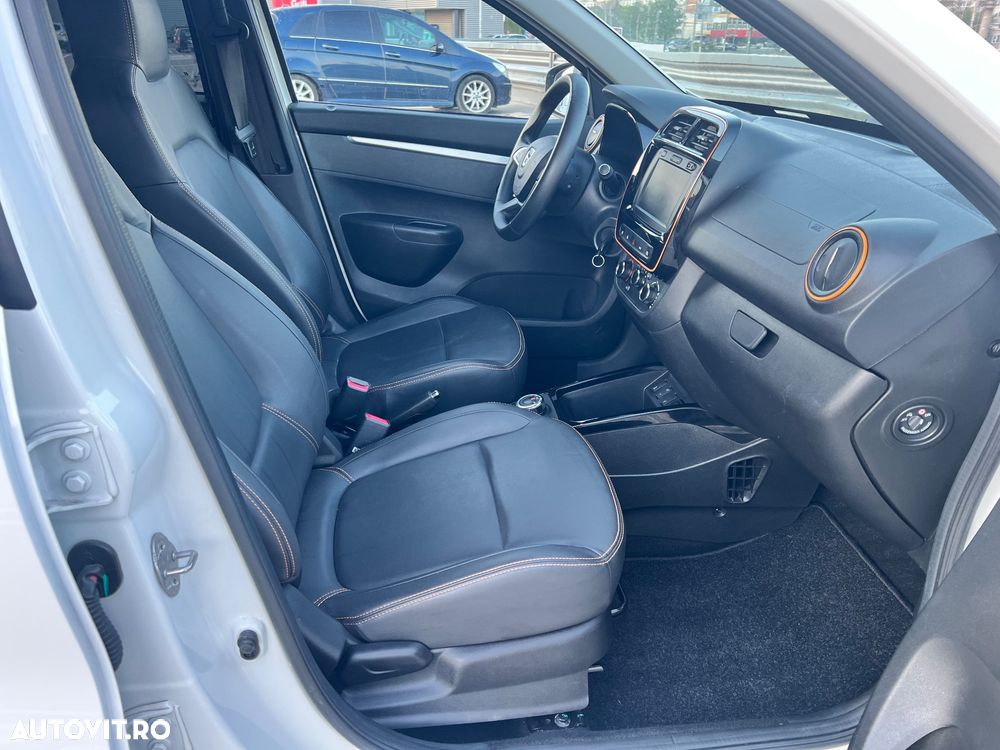 Dacia Spring Expression - 13