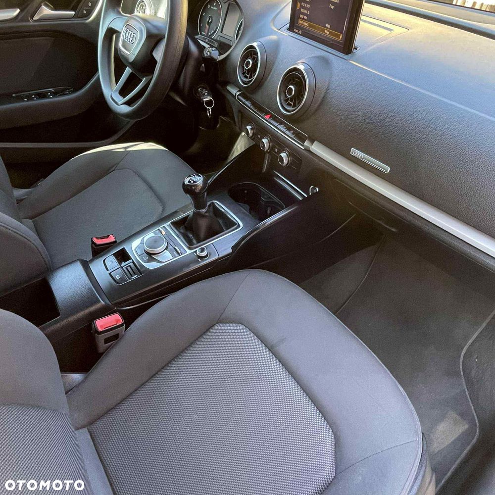Audi A3 2.0 TDI Ambiente - 13