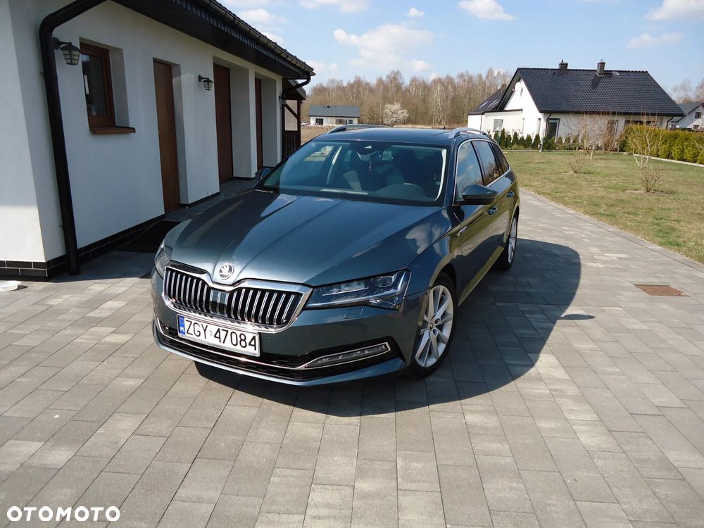Skoda Superb 2.0 TDI DSG Ambition - 1