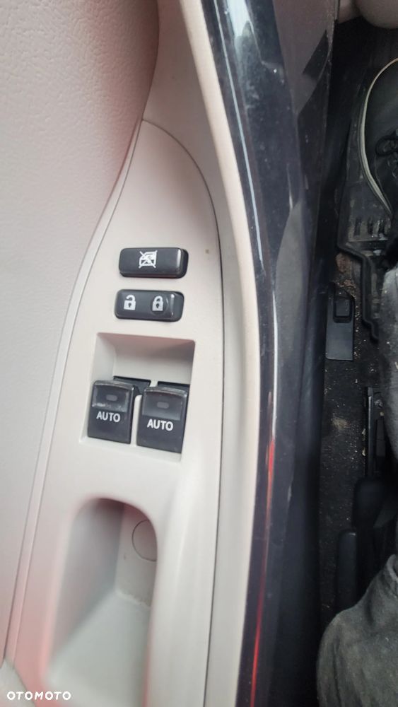 Toyota iQ 1.0 Sol EU5 - 11