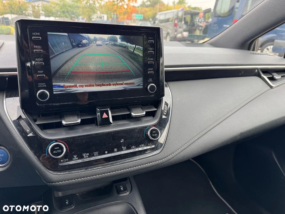 Toyota Corolla 1.8 Hybrid Comfort - 8