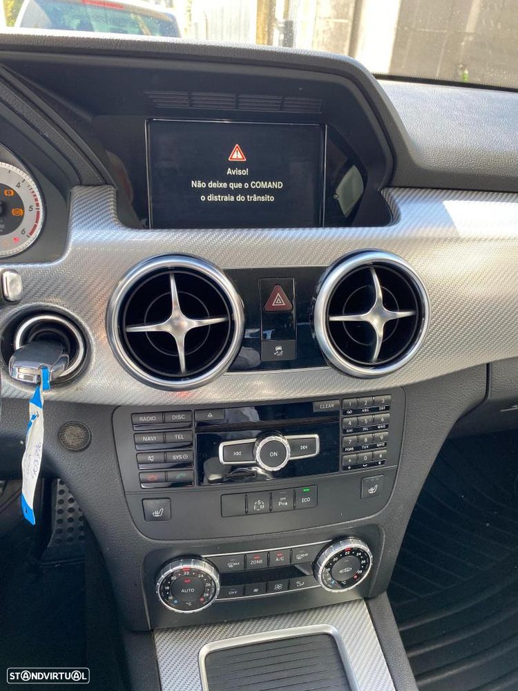 Mercedes-Benz GLK 250 CDI DPF 4Matic BlueEFFICIENCY 7G-TRONIC SPORT EDITION - 22
