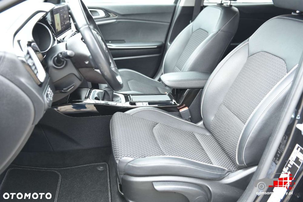Kia XCeed - 17