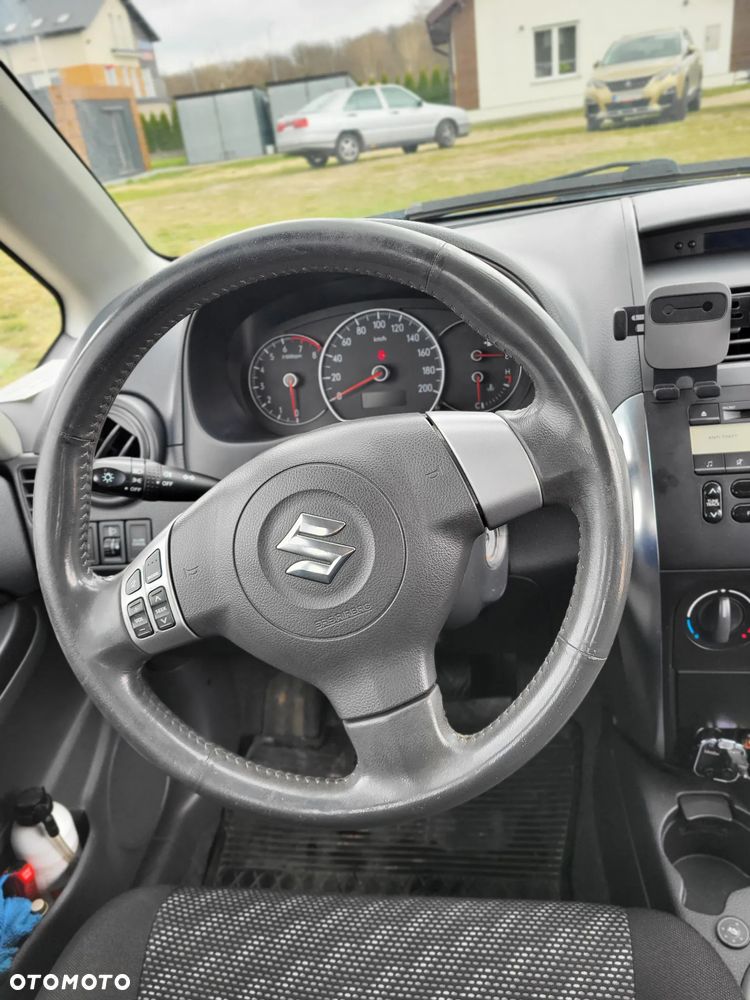 Suzuki SX4 1.6 VVT 4x2 Comfort - 13