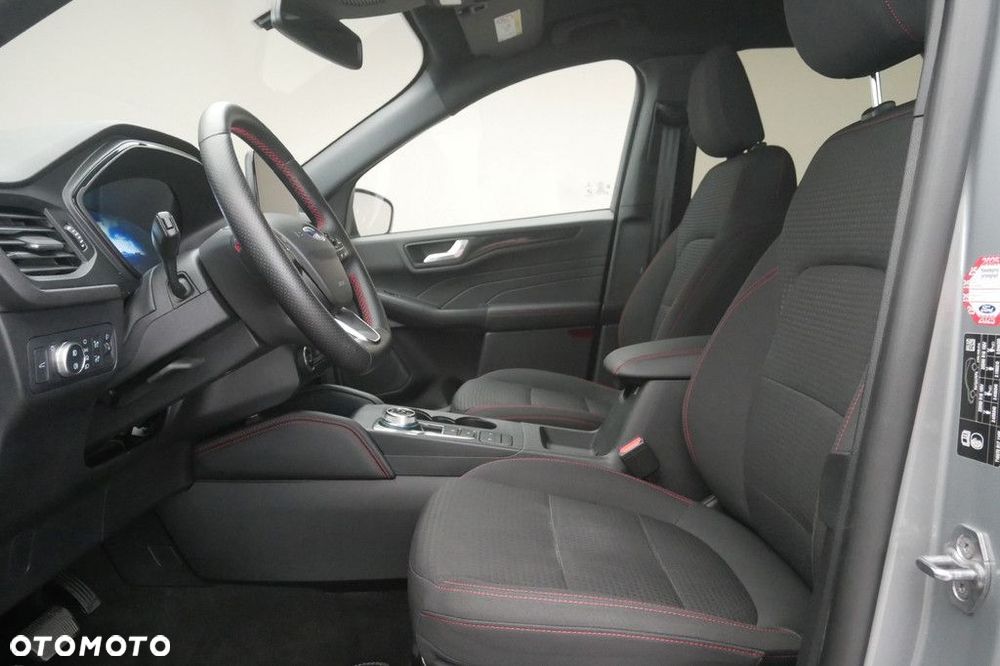 Ford Kuga - 12