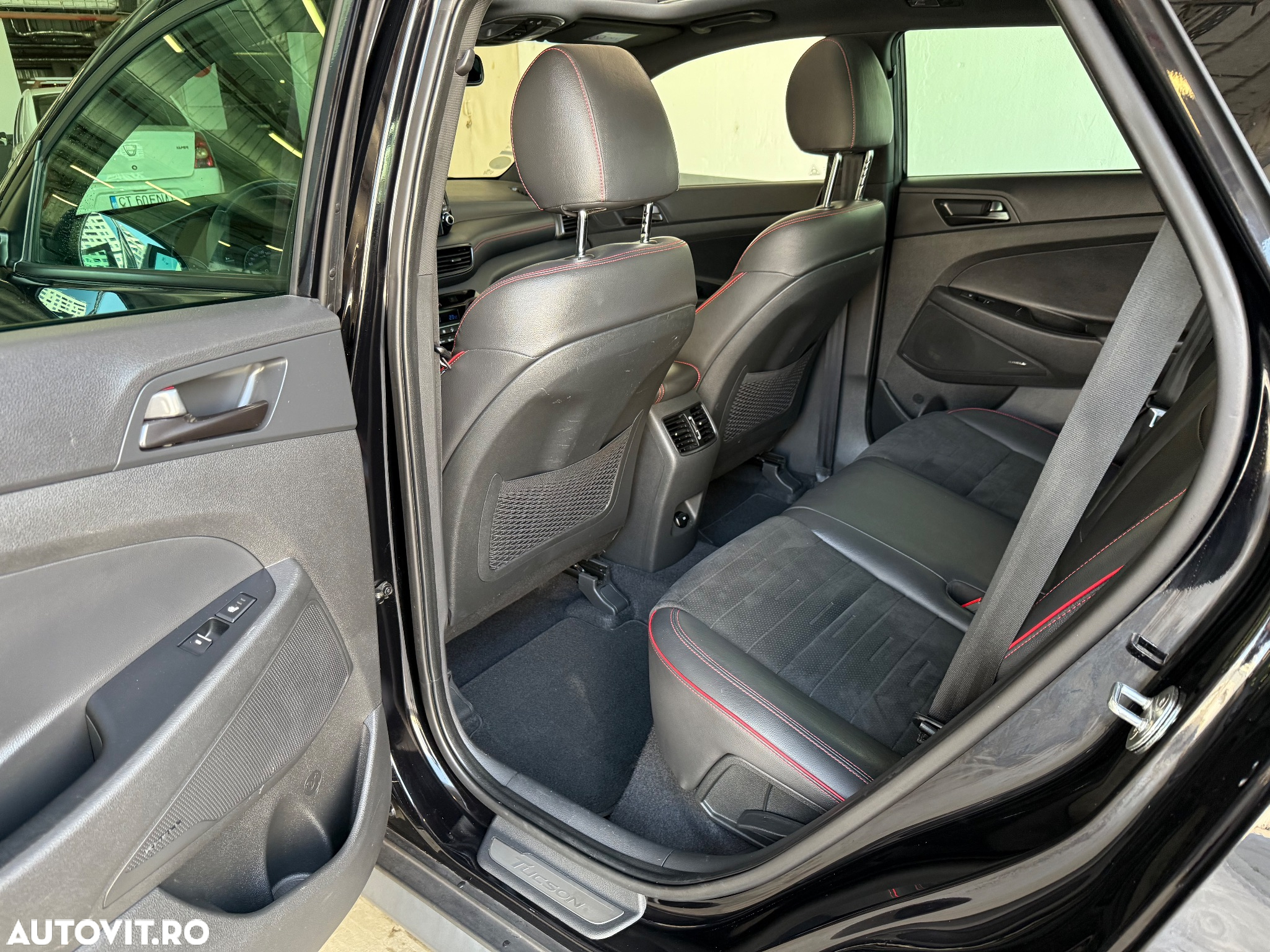 Hyundai Tucson 1.6 CRDi 48V-Hybrid 2WD DCT N Line - 8