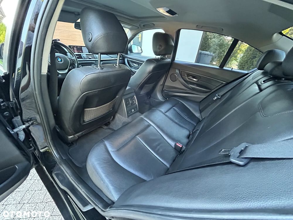 BMW Seria 3 - 21