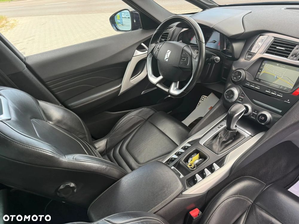 DS Automobiles DS 5 - 10