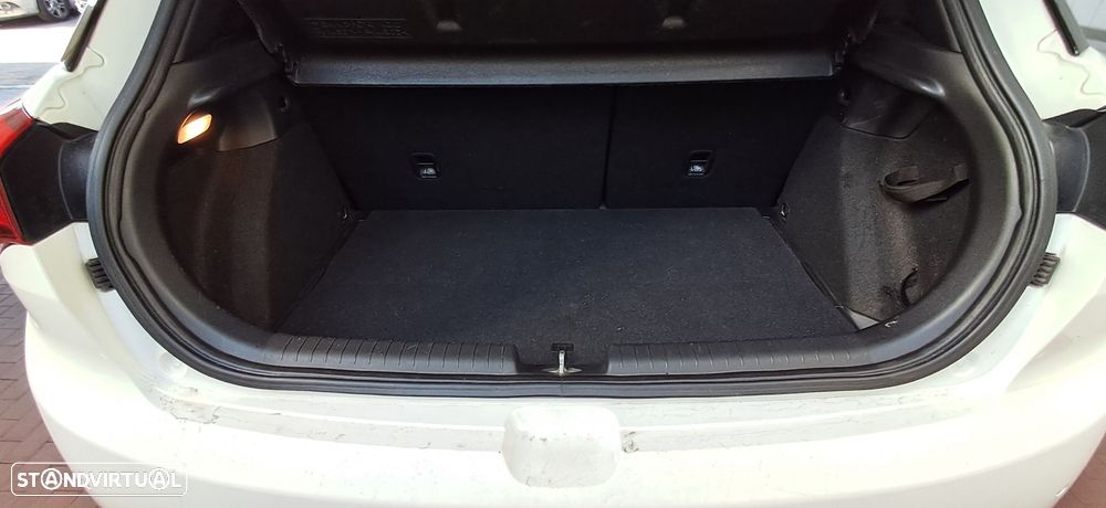 Hyundai i20 - 13