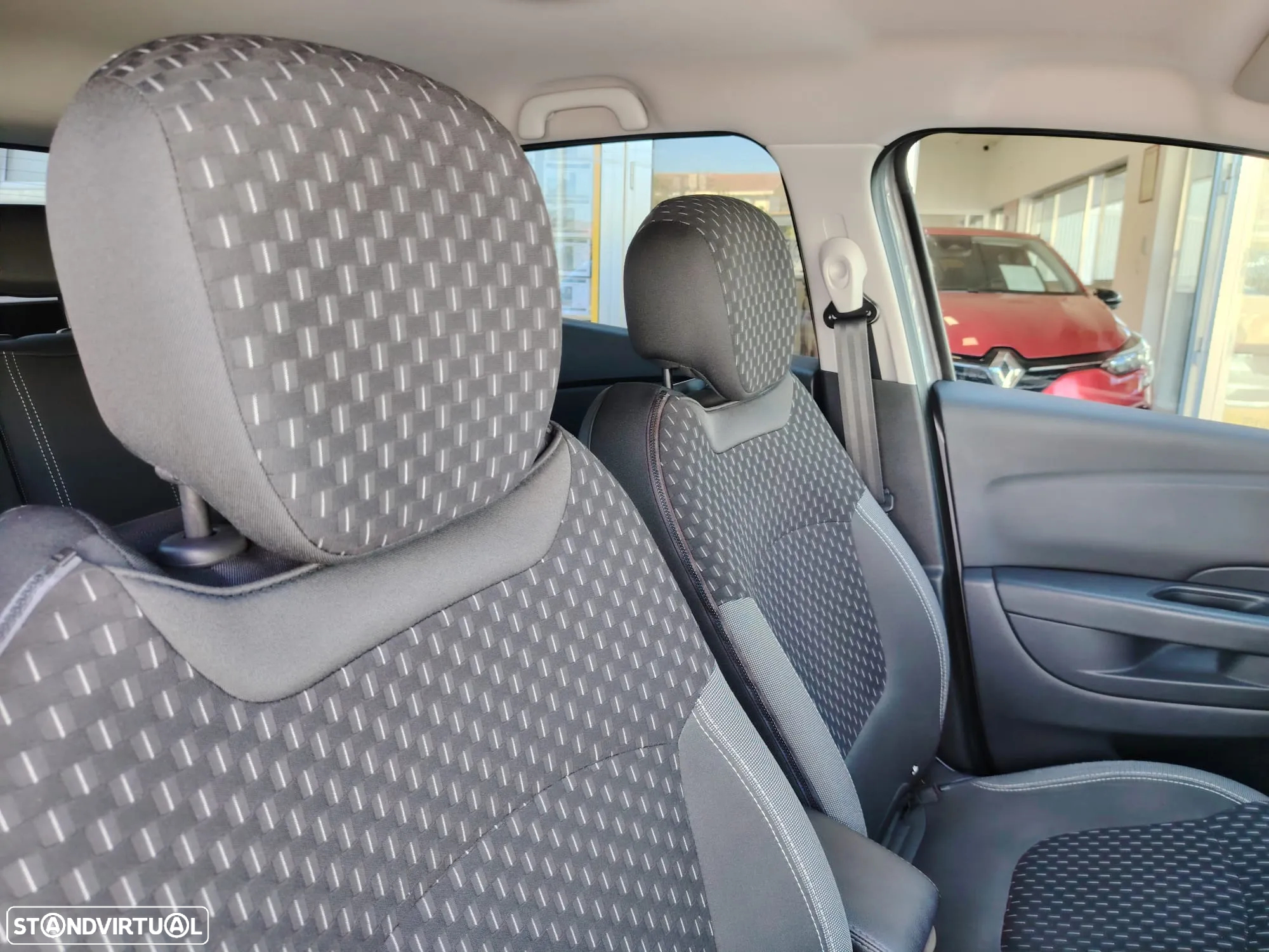 Renault Captur 0.9 TCE Exclusive - 17