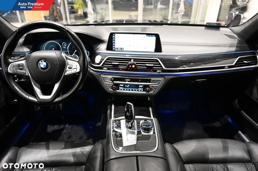 BMW Seria 7 740d xDrive - 13