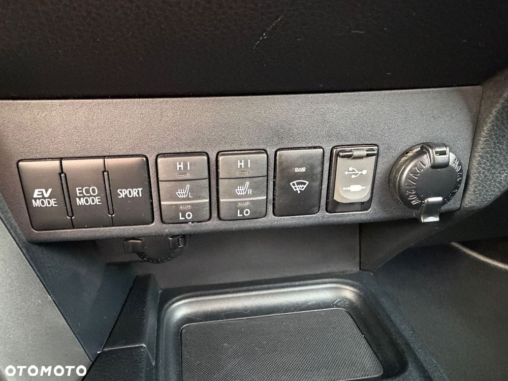 Toyota RAV4 - 22