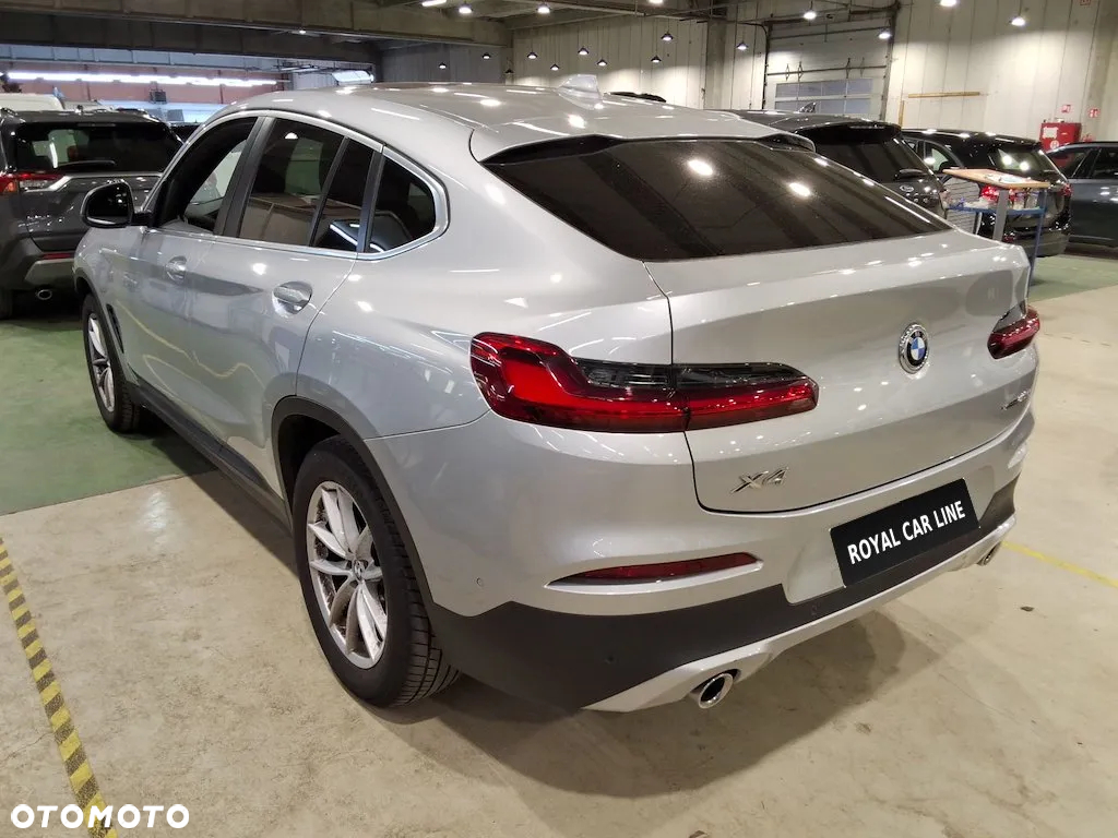 BMW X4 xDrive20d Advantage - 3