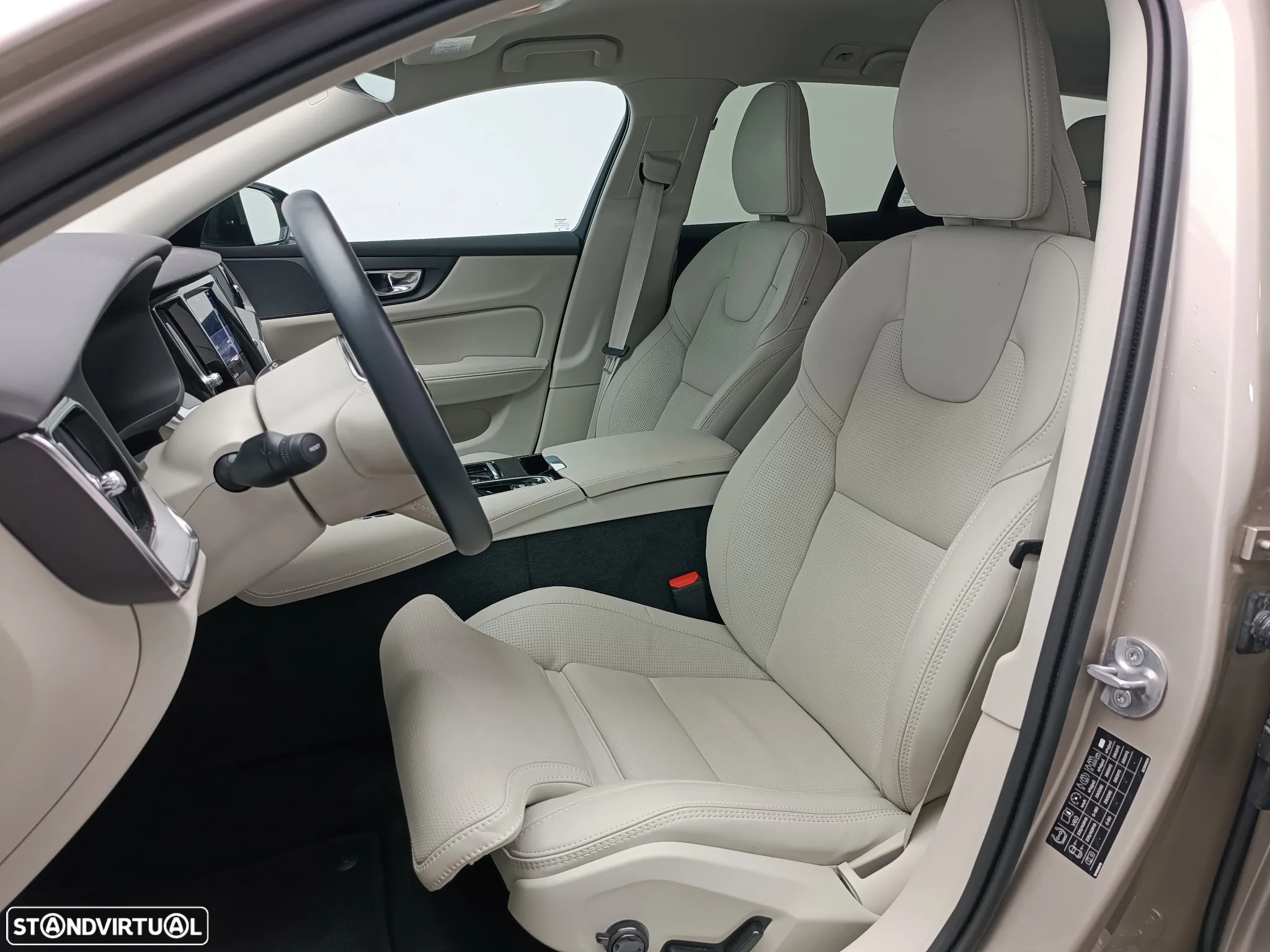 Volvo V60 2.0 T6 AWD TE Plus Dark - 7