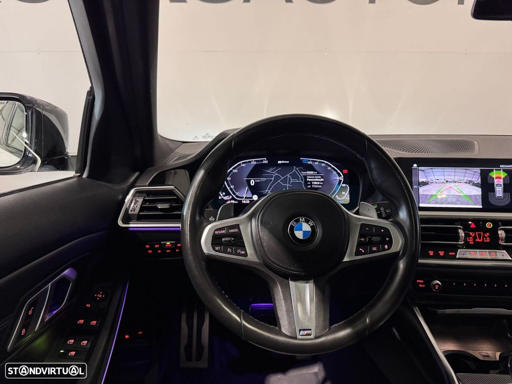 BMW 330 e Touring Pack Desportivo M Auto - 43