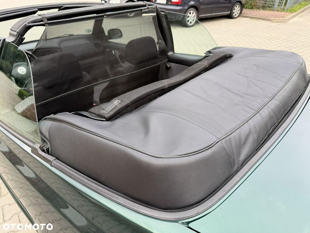 Volkswagen Golf Cabrio 2.0 Avantgarde - 25