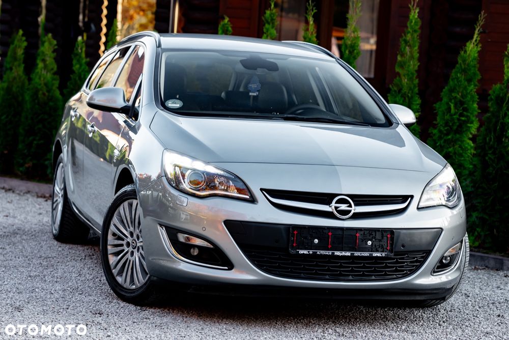 Opel Astra 1.4 Turbo 150 Jahre - 4