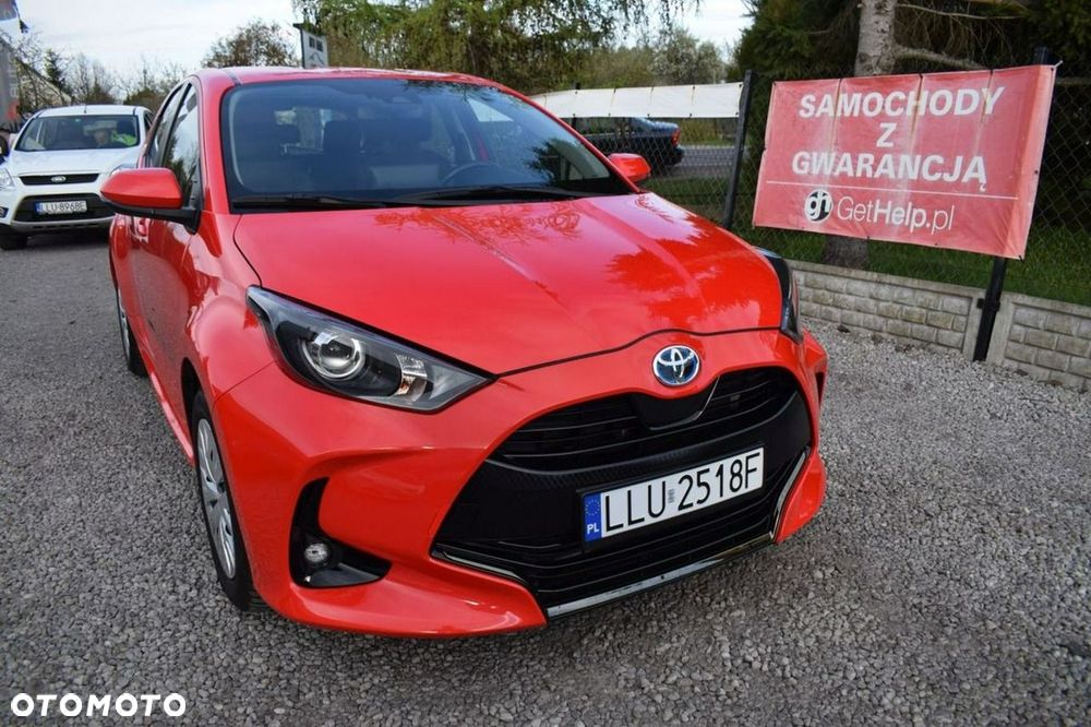 Toyota Yaris Hybrid 100 Dynamic - 1