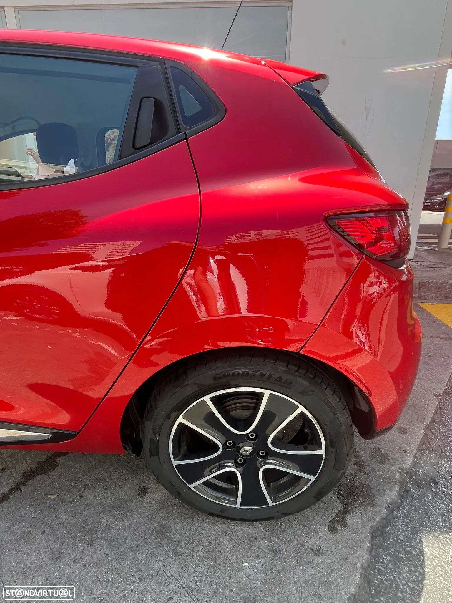 Renault Clio 0.9 TCE Dynamique S - 6