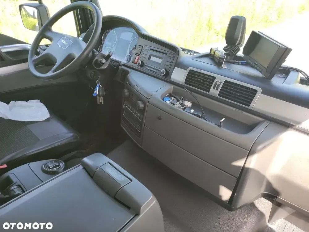 MAN TGM 15.290 kontener , winda - 10