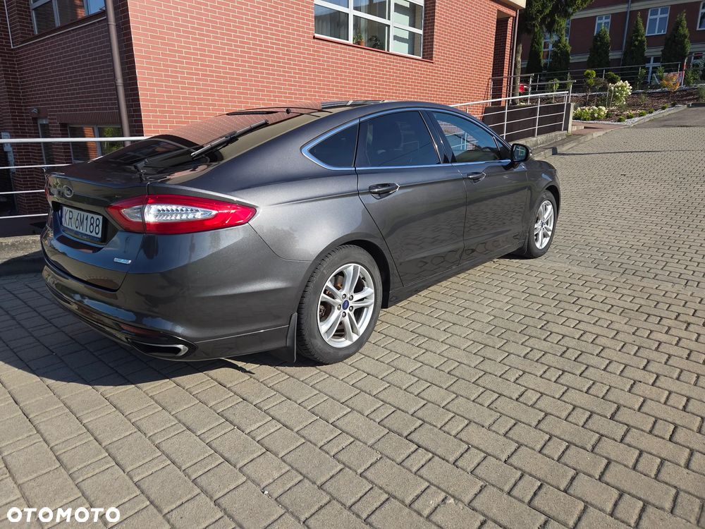 Ford Mondeo 2.0 EcoBoost Titanium - 3